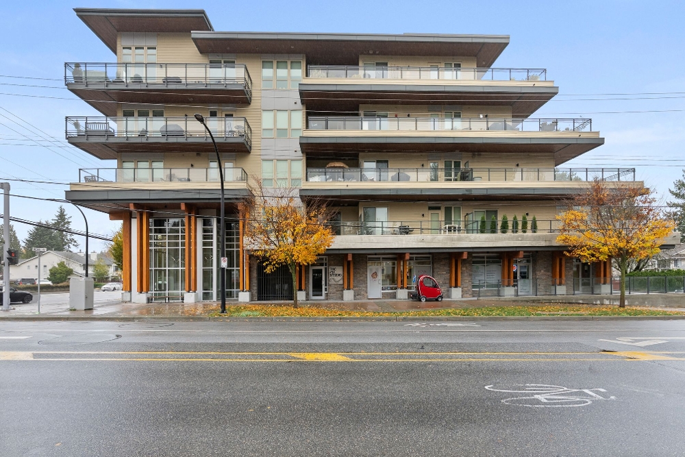 JUST LISTED! #214 14022 North Bluff Rd, White Rock - $549,900